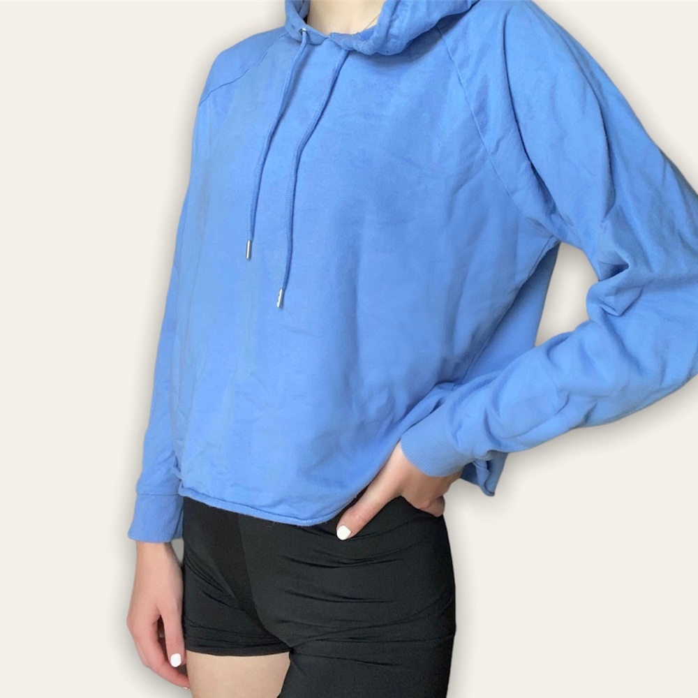 Cropped hoodie